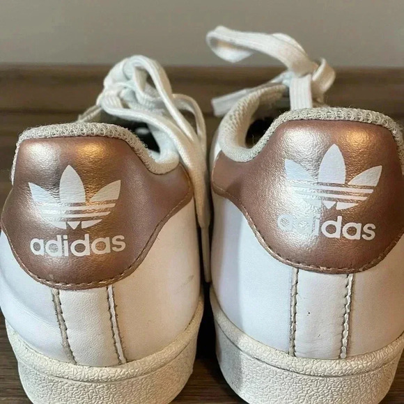 Adidas Superstar Women's Sz 6.5 - Picture 2 of 10